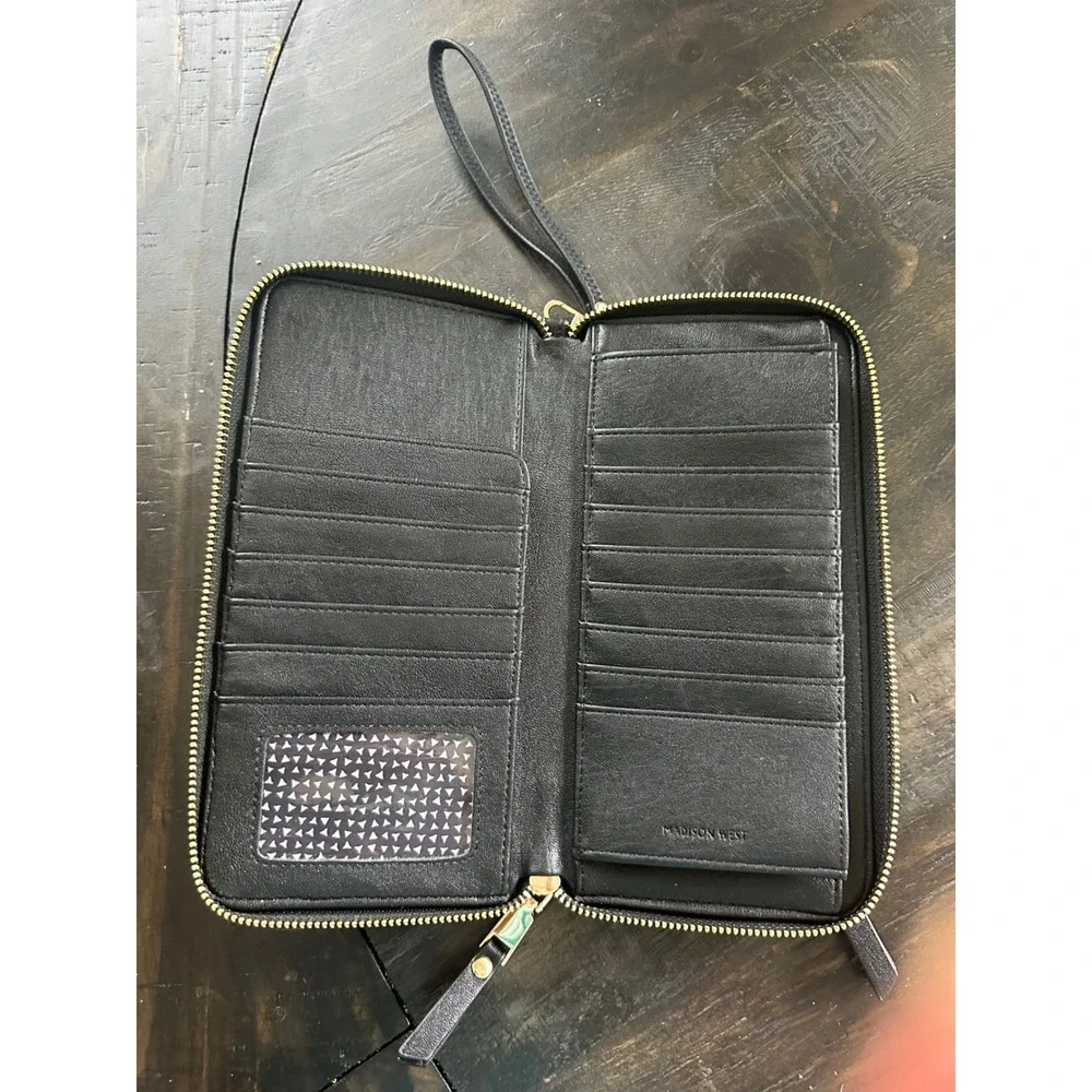 Madison West - Black Faux Leather Wristlet Wallet‎ Organizer with Gold  EUC